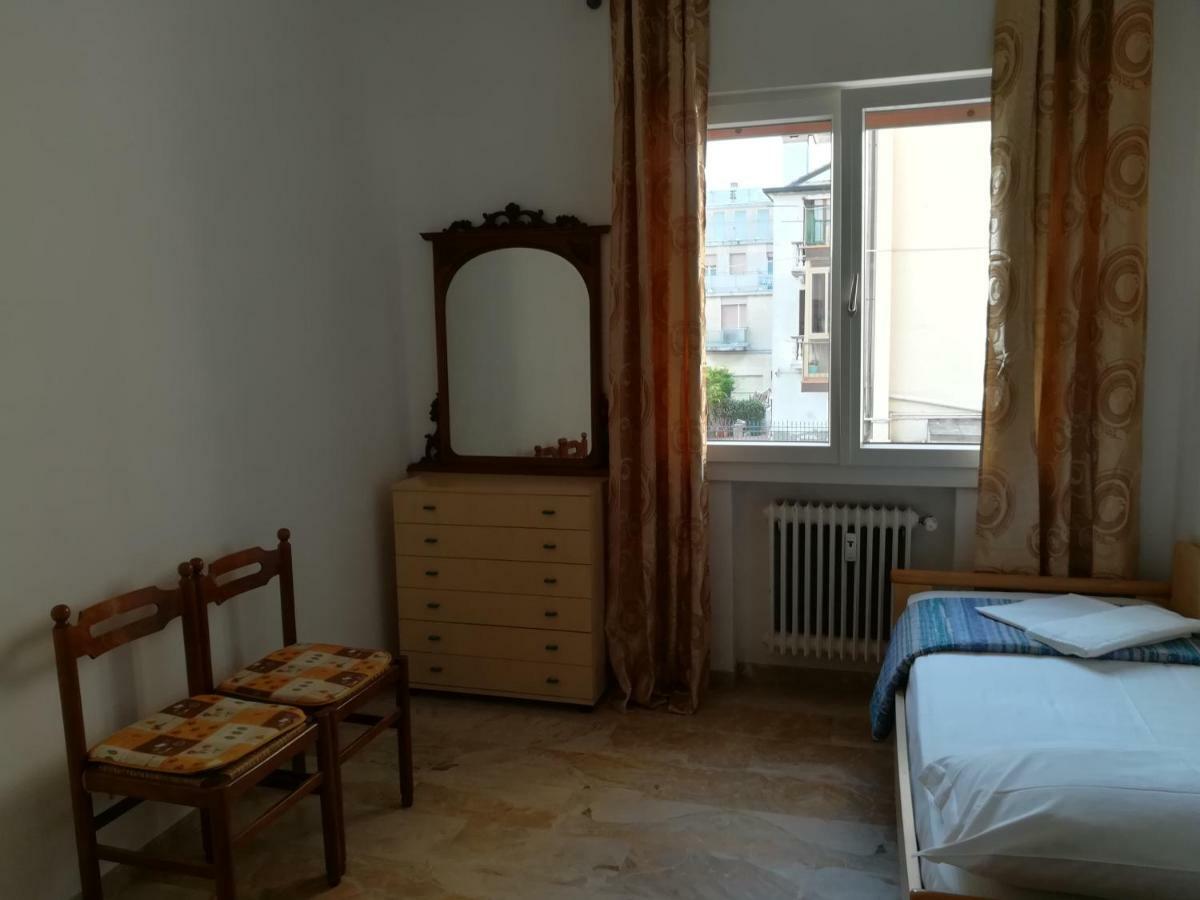 Venice Vacation House Marghera Bagian luar foto
